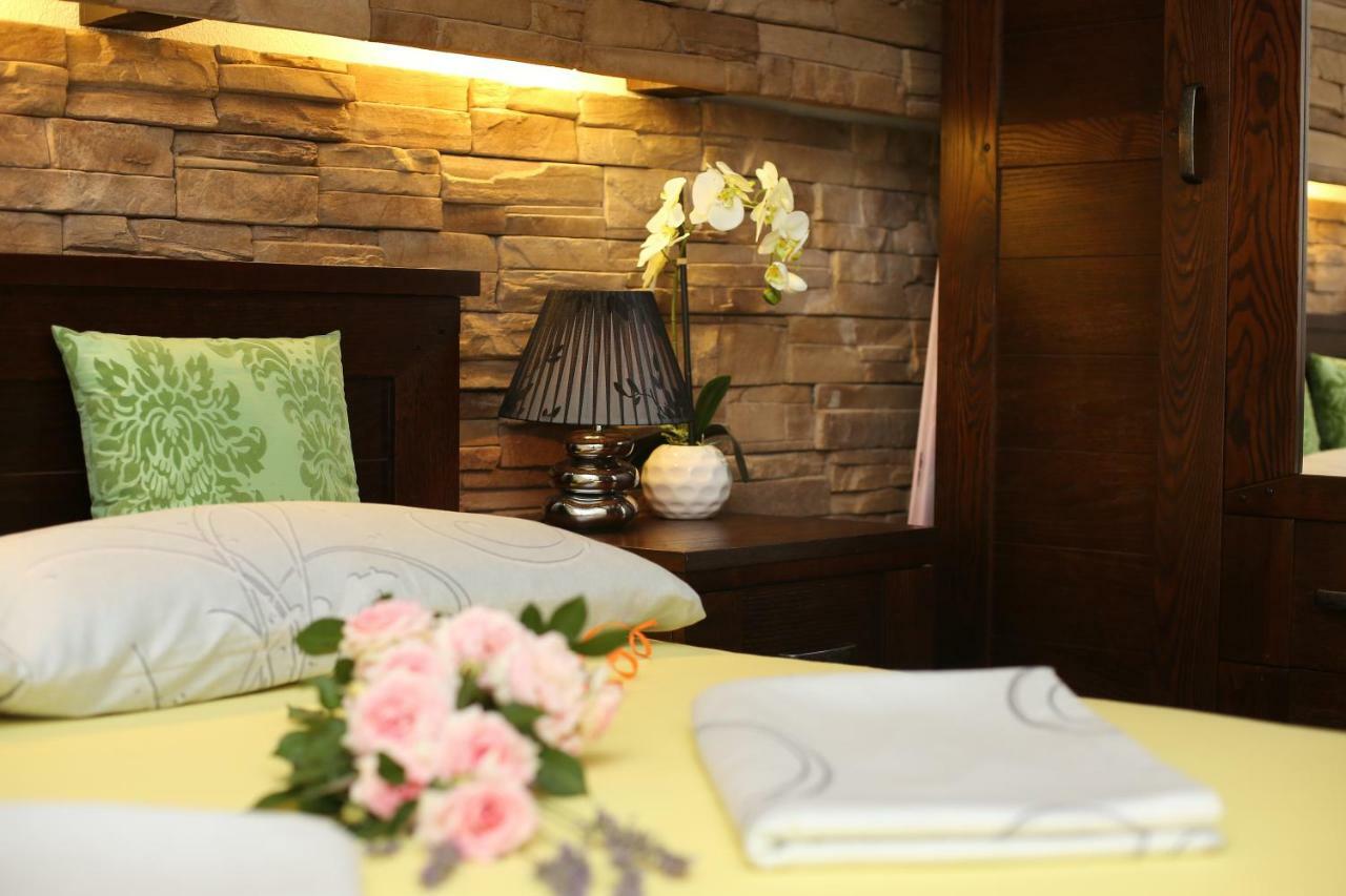 Apartments Villa ViDa Orebić Esterno foto